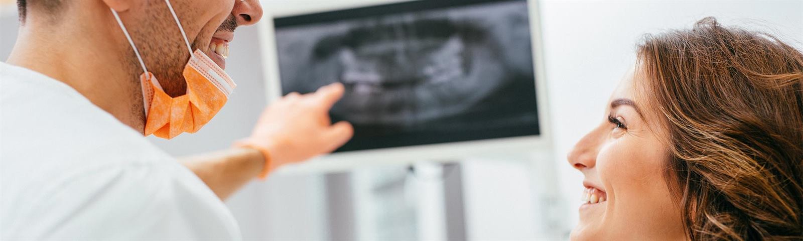 Reviewing a 3D dental scan