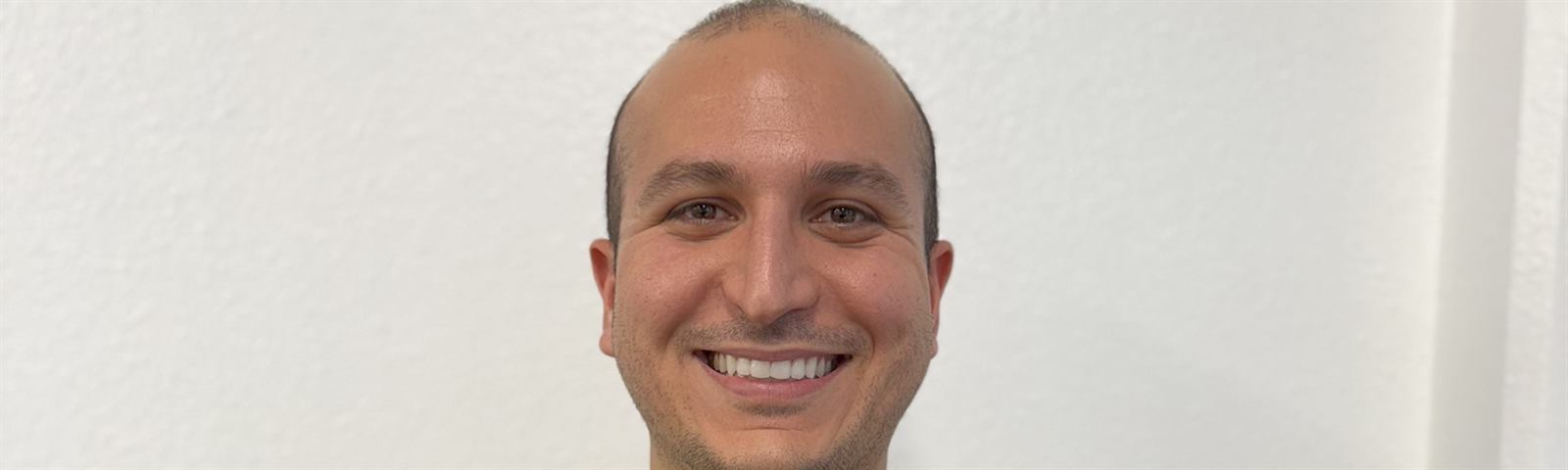 Dr. Moji Ghalambor, Endodontist